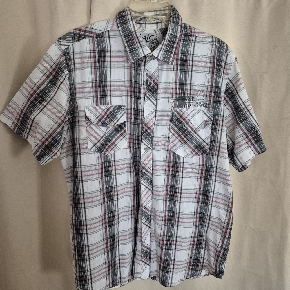 Stylish Plaid Button-Down Shirt for Men